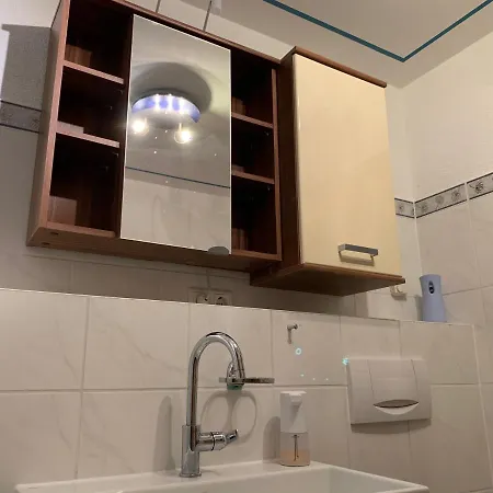 Romantische Ferienwohnung Mit Fantastischem Ausblick, Pool Und Gartensauna Apartment