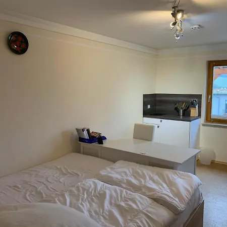 Romantische Ferienwohnung Mit Fantastischem Ausblick, Pool Und Gartensauna Jena