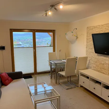 Romantische Ferienwohnung Mit Fantastischem Ausblick, Pool Und Gartensauna Apartment