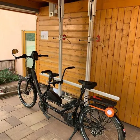 Romantische Ferienwohnung Mit Fantastischem Ausblick, Pool Und Gartensauna Apartment