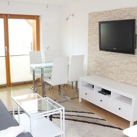Romantische Ferienwohnung Mit Fantastischem Ausblick, Pool Und Gartensauna * Jena