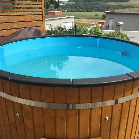 Romantische Ferienwohnung Mit Fantastischem Ausblick, Pool Und Gartensauna Apartment Jena