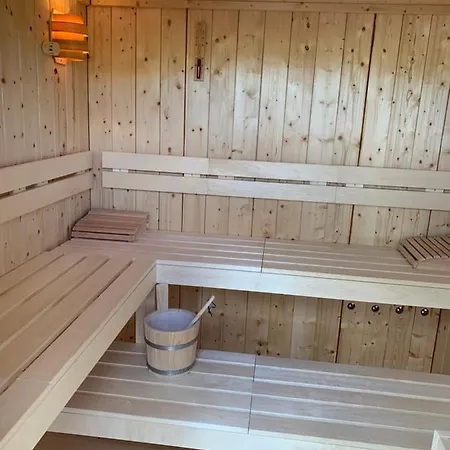 Romantische Ferienwohnung Mit Fantastischem Ausblick, Pool Und Gartensauna Apartment Jena